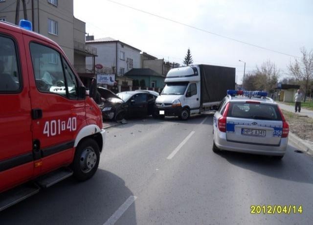 Wypadek w Busku-Zdroju. Zderzyły się dwa auta [zdjęcia]