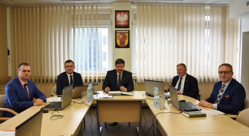 Majątki członków nowego zarządu województwa łódzkiego