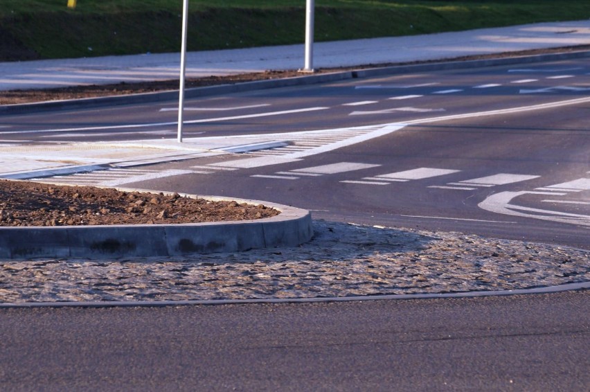 Chełm. Wyremontowana droga al. 3 Maja i rondo na skrzyżowaniu alei z ul. Wojsławicką są już  przejezdne - zobacz zdjęcia