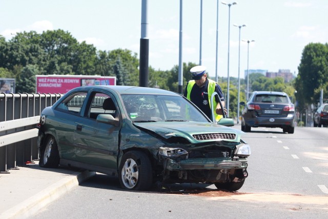 Wypadek na Aleksandrowskiej. Pijany kierowca.