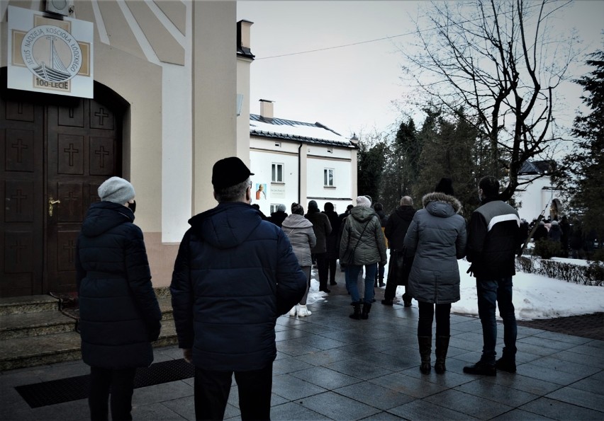 Droga Krzyżowa w parafii Narodzenia NMP przy ul. Kościuszki...