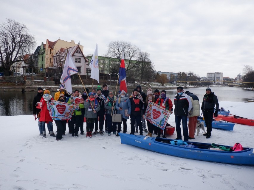 Kajakarze z Sekcji Turystyki Kajakowej Regionalnego...