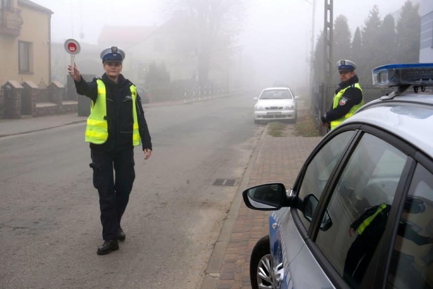 Kłobuck: Policjanci kontrolują kierowców [FOTO]