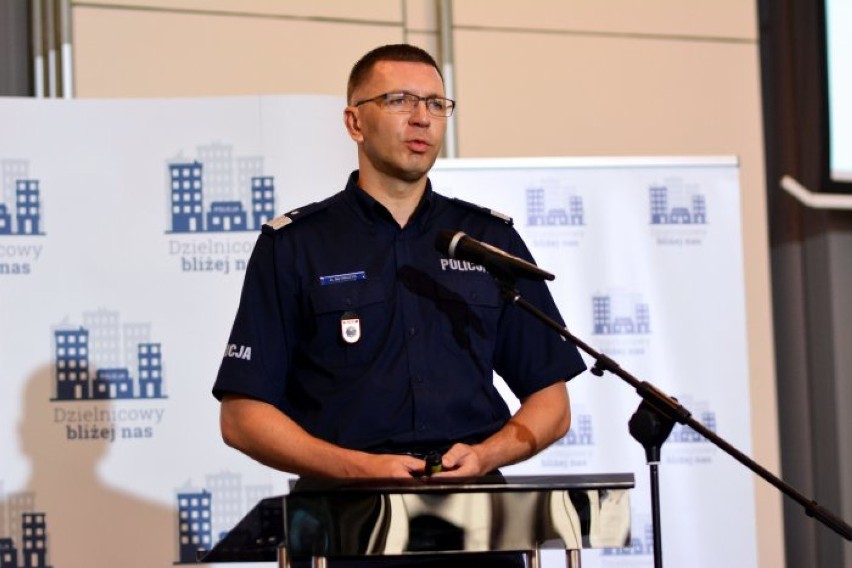 Minister Mariusz Błaszczak wręczył wyróżnienia dzielnicowym