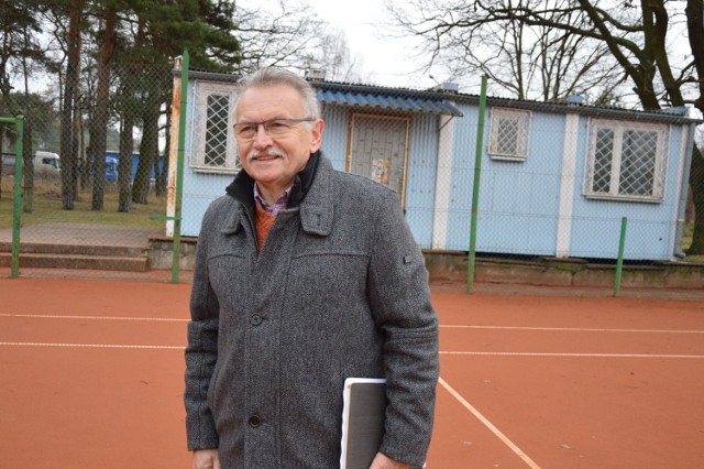 Środowisko tenisowe walczy o poprawę warunków do gry na obiektach zielonogórskiego MOSiR-u. Na zdjęciu Piotr Fabich, prezes Związku Tenisa Województwa Lubuskiego.