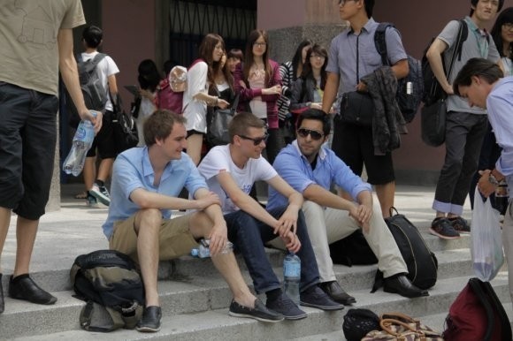 Summer University na SHG: studenci z całego świata będą poznawać stolicę i polską gospodarkę [FOTO]
