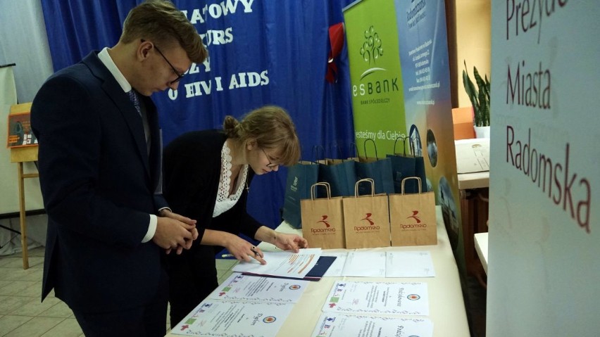 Konkurs wiedzy o HIV i AIDS w II Liceum Ogólnokształcącym