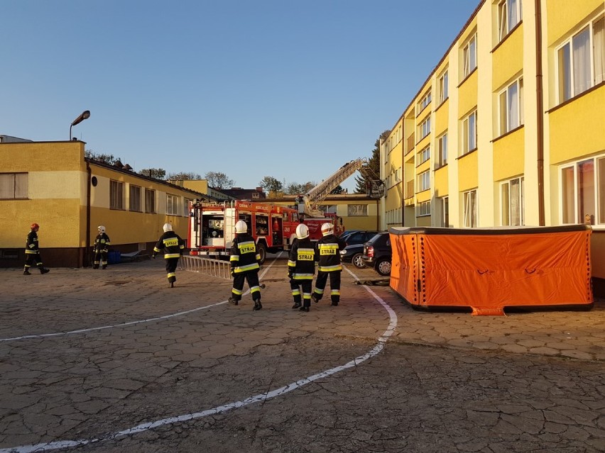 Strażackie ćwiczenia na terenie ZSRCKU Kościelec