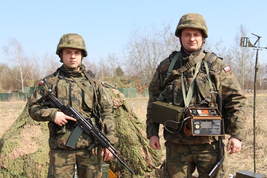 Tak wyglądają manewry wojskowe w Piekarach Śląskich! Ćwiczenia „MARSZ-19” trwają