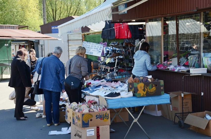 Niedziela bez handlu na targowisku miejskim w Bełchatowie [ZDJĘCIA]