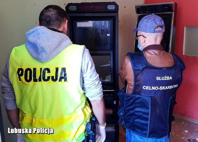 Krośnieńscy policjanci oraz funkcjonariusze Krajowej Administracji Skarbowej zabezpieczyli kolejne nielegalne maszyny do gier hazardowych w Krośnie Odrzańskim.