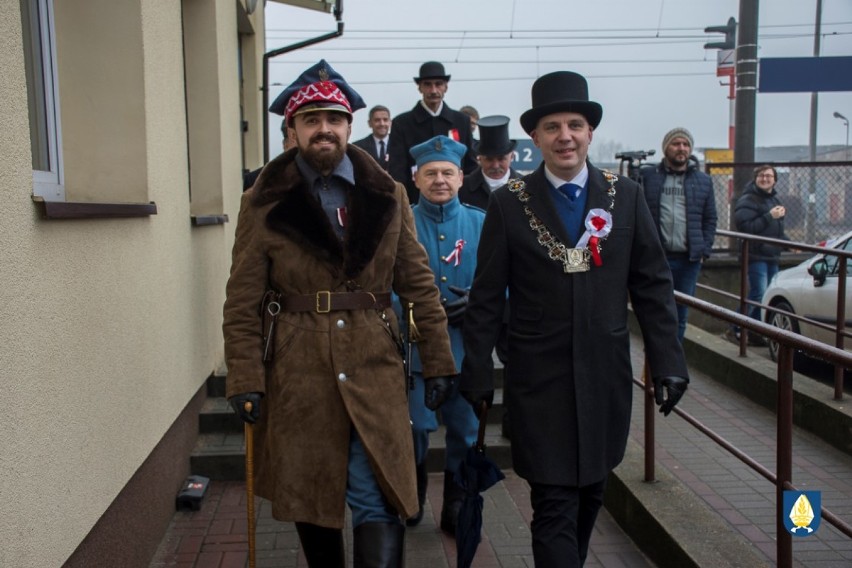 Powiat tczewski świętował 98. rocznicę powrotu do wolnej Polski. Do Pelplina przyjechał gen. Haller! [ZDJĘCIA]