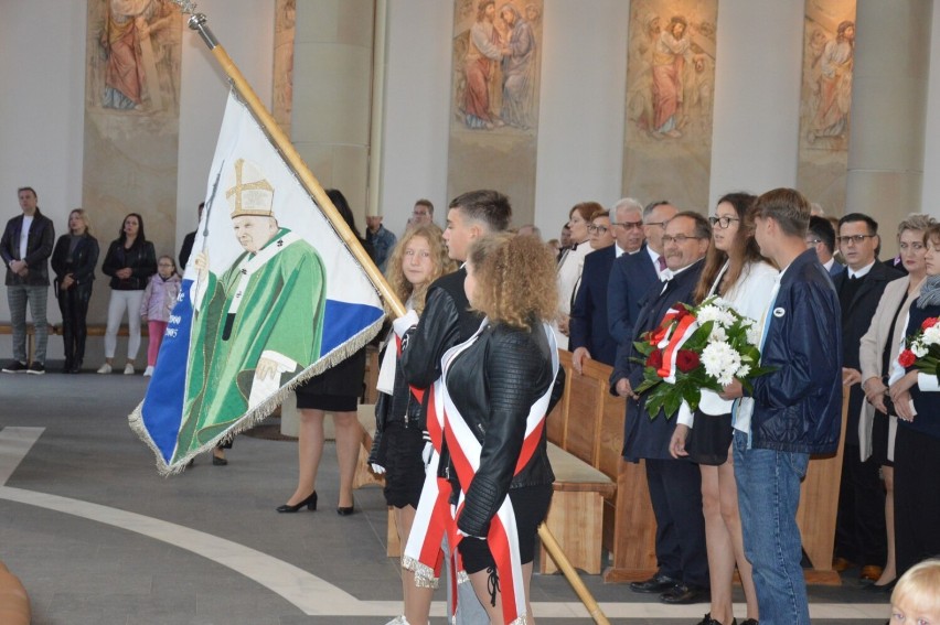 W centrum Sierakowic stanął obelisk, upamiętniający 5. Brygadę Wileńską AK