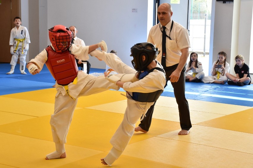 XX Mistrzostwa Podkarpacia Karate Kyokushin Dzieci i Młodzieży. Jak poszło karatekom z Krosna? [ZDJĘCIA]