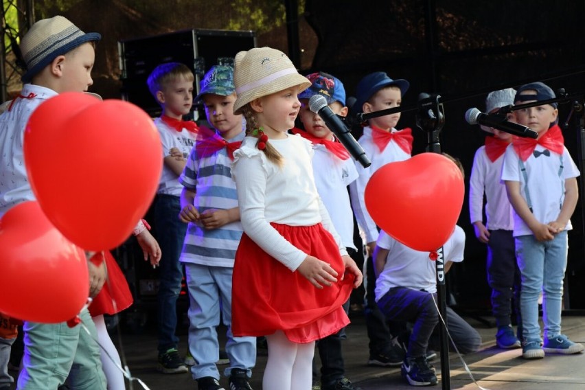 Uczniowie ze szkoły w Chrząstowie świętowali Dzień Dziecka