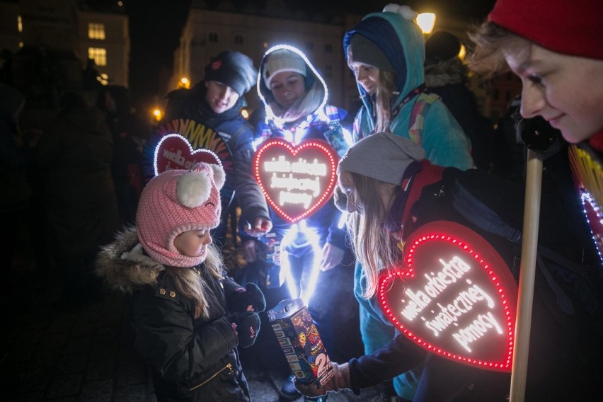 WOŚP w Krakowie. Zobacz, jak można zostać wolontariuszem!...