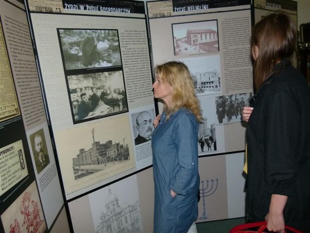 W muzeum w Zduńskiej Woli można oglądać wystawę,,Zagłada żydowskich miasteczek"