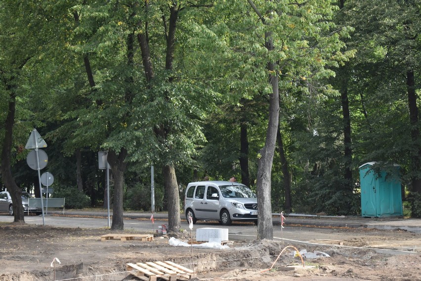 Pleszew. Trwa budowa ronda na skrzyżowaniu ulic Słowackiego, Bogusza i Targowej