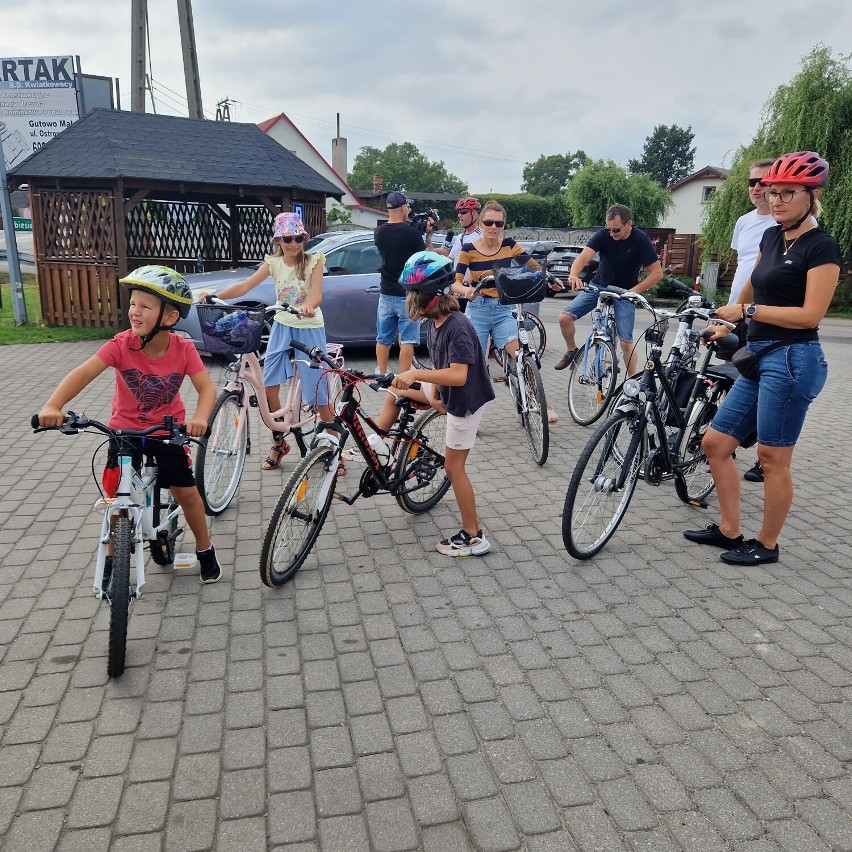 WRZEŚNIA: Otwarcie ścieżki pieszo-rowerowej Gutowo Małe -Kleparz-Grzybowo. Czy kiedyś dojedziemy nią do Skorzęcina? [FOTO, INFO]