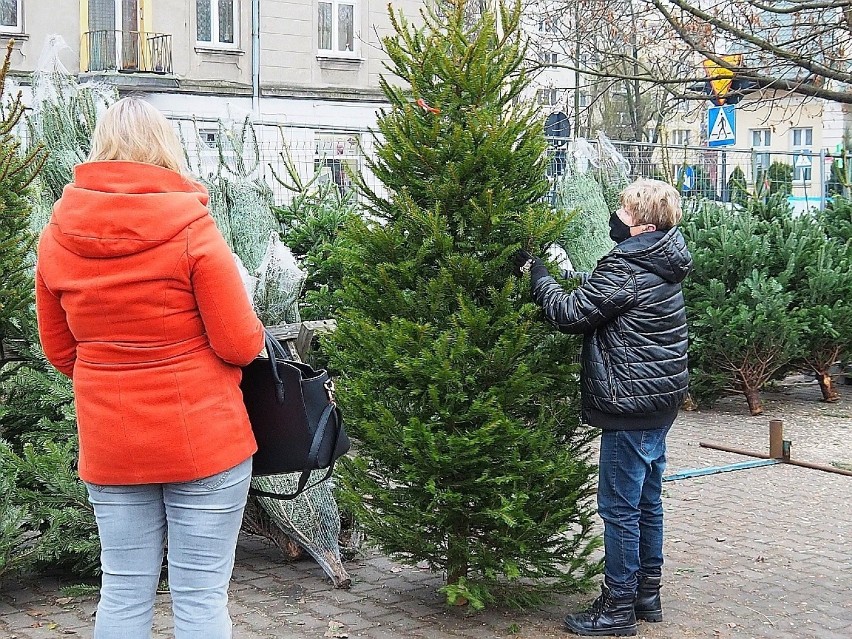 W sobotę łodzianie wyruszyli na rynki i do sklepów na zakupy...