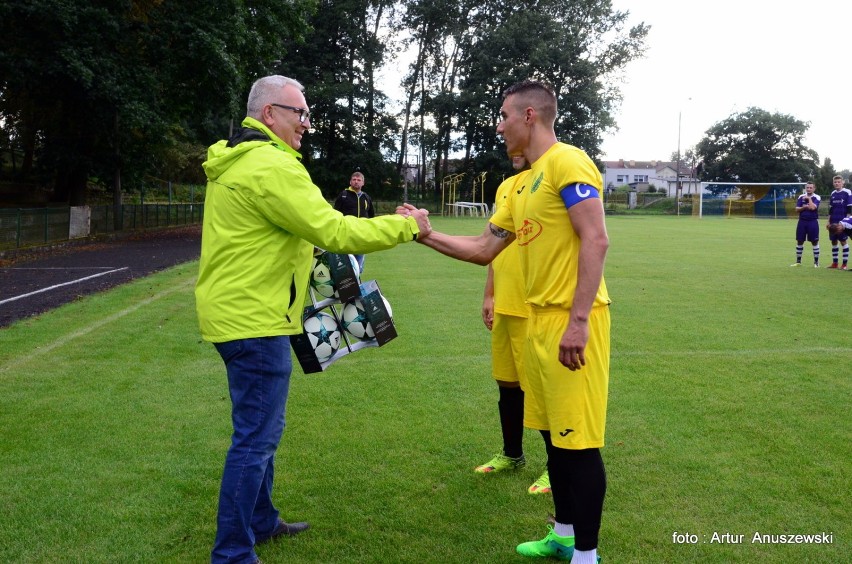 Zawodnicy ze Skwierzyny gładko wygrali 4:0.