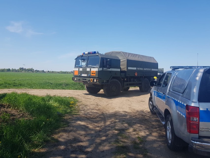 Niewybuch w Budzyniu. Na miejscu policja i patrol saperski [ZDJĘCIA]