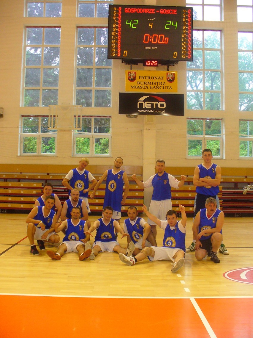 Fani koszykarskiego Górnika Wałbrzych wzięli udział w IV Ogólnopolskim Turnieju Kibiców w Łańcucie