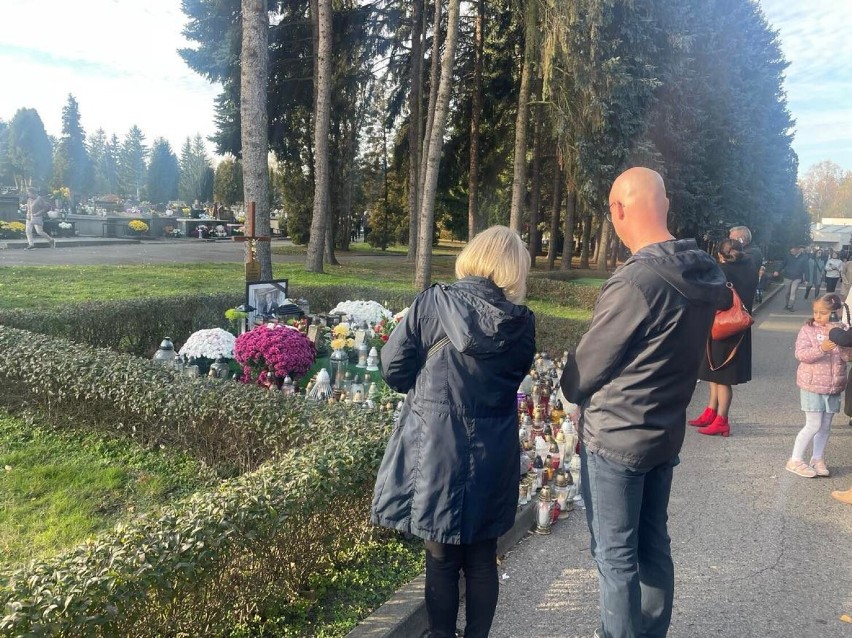 Rzeszowianie pamiętają o zmarłym prezydencie miasta Tadeuszu Ferencu  i odwiedzają  jego miejsce spoczynku