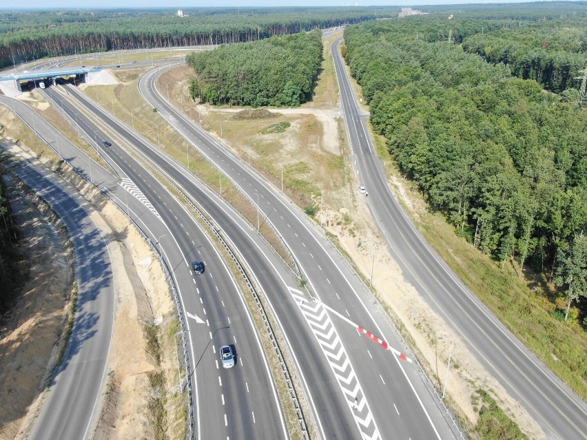 Złodzieje okradają budowę odcinka S3 między Polkowicami a Lubiniem. Droga ma być oddana w połowie listopada