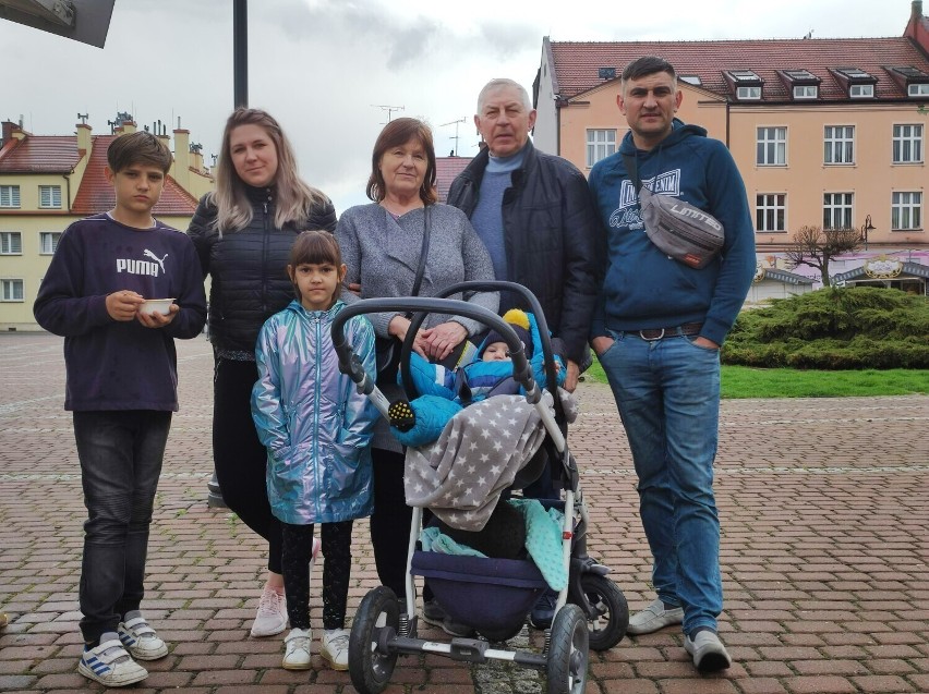 Ukraińska Wielkanoc w Żorach, na rynku - ZDJĘCIA. Przygotowano tradycyjne potrawy, grano ukraińską muzykę