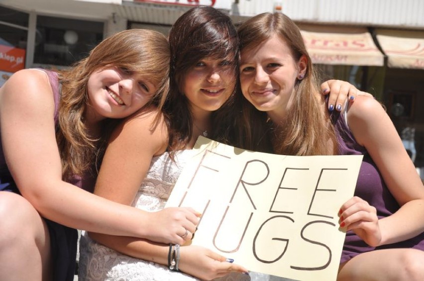 Free hugs, darmowe przytulanie we Wrocławiu, 24.06.2012