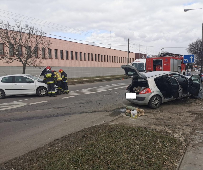 Wypadek na ulicy Łaskiej w Zduńskiej Woli ZDJĘCIA