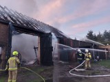 Wielki pożar stodoły w Lubnie koło Gorzowa. Z ogniem walczyło 11 zastępów straży pożarnej