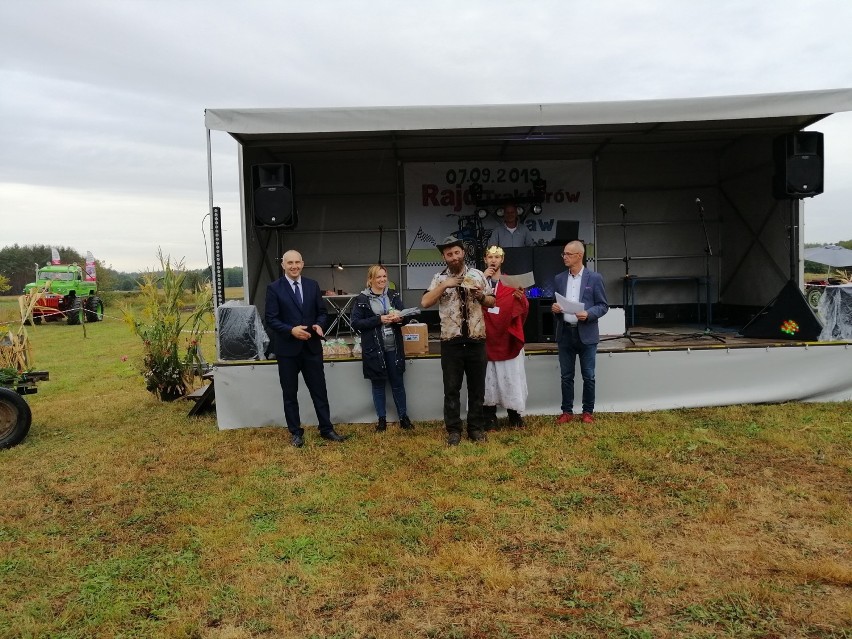 Szósty Rajd Traktorów (2019) w Pławiu (gmina Dąbie)