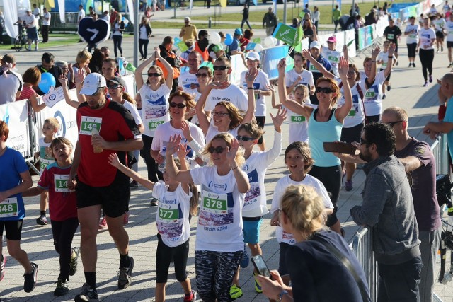 W ubiegłym roku na starcie 1 PZU Maratonu Szczecińskiego stawiło się prawie 1000 zawodników. W tym roku do biegu na ponad 24 kilometry zapisało się już ponad 1000 biegaczy.