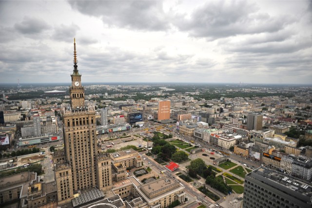 Z raportu firmy REAS – polskiego przedsiębiorstwa doradczego ściśle związanego z branżą nieruchomości, wynika, że w Polsce sprzedaje się coraz mniej mieszkań. Zauważalny spadek zanotowano na podstawie danych z drugiego kwartału 2018 roku. Szczegóły w artykule poniżej.