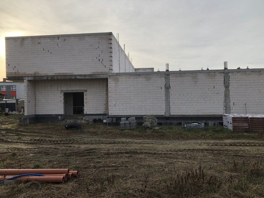 Budowa hali widowiskowo-sportowej w Wilkowicach