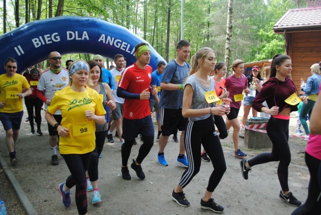 W tegorocznym biegu dla Angeliki  w Borównie udział wzięło ok. 400 osób, był bieg dla mam z dziećmi i główny na 5 km
