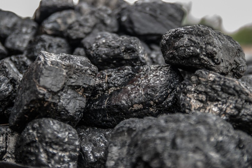 Dodatek węglowy jest wsparciem pieniężnym na węgiel....