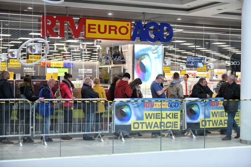 W piątek w centrum handlowym Poznań Plaza otwarto nowy sklep...