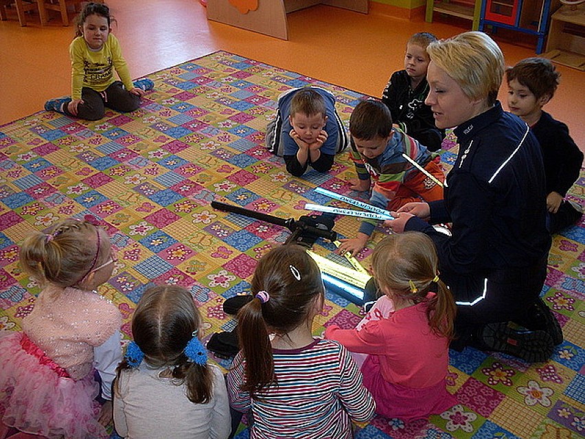 Policjantki z Leska odwiedziły przedszkolaków
