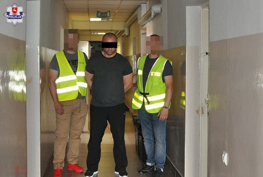 Chełmscy policjanci zatrzymali 44-latka, który w aucie przewoził prawie kilogram mefedronu. Zobacz zdjęcia