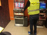 Koszęcin: policjanci wpadli na trop nielegalnego salonu gier. Zlikwidowali go wspólnie z funkcjonariuszami KAS
