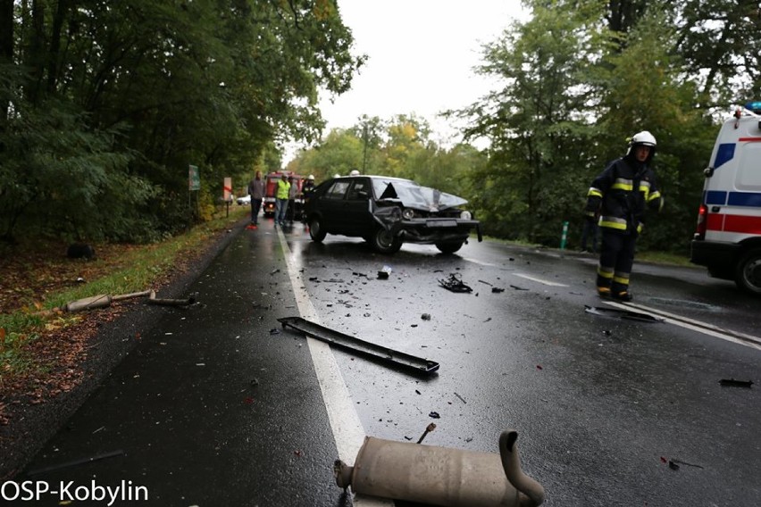 Groźny wypadek na trasie Kobylin-Smolice [ZDJĘCIA]