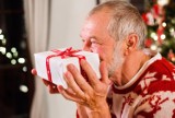 Jaki prezenty pod choinkę dla faceta? Wyjątkowe upominki świąteczne dla chłopaka, męża, taty i dziadka