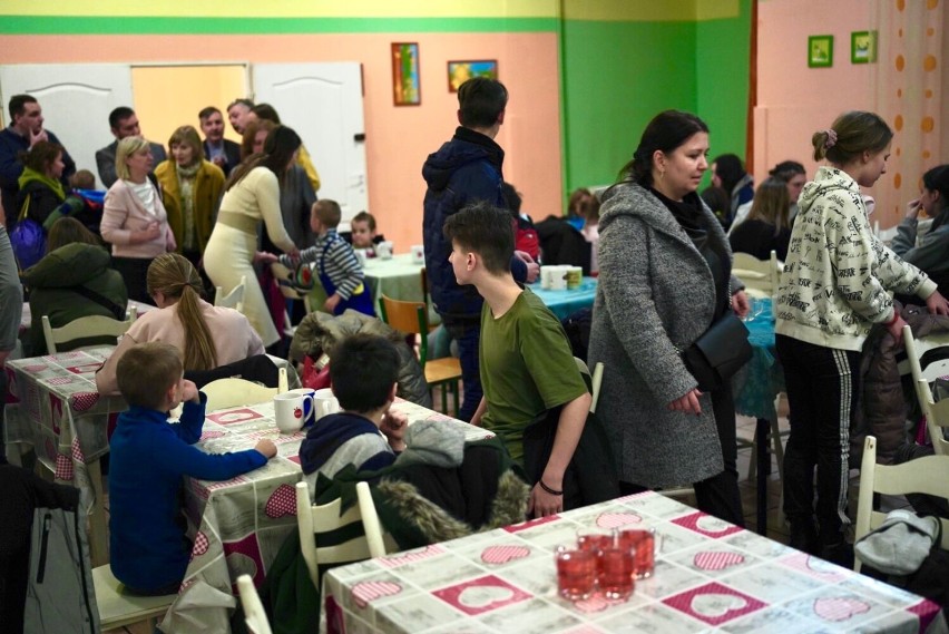 Fundacja Happy Kids prowadzi ewakuację sierot z Ukrainy. Trafią m.in. do Wieruszowa