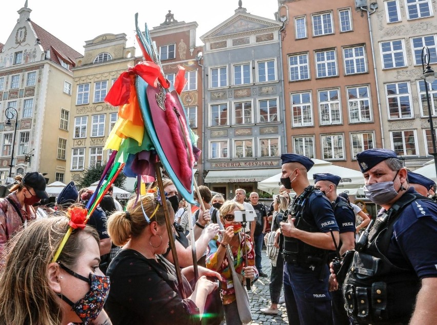 Bezpiecznie podczas sobotnich demonstracji w Gdańsku. Do sądu trafią co najmniej 3 wnioski o ukaranie za wykroczenia