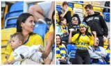 Zachwycające fanki Arki Gdynia! Kibicują i imponują kobiecym wdziękiem. Inne kluby mogą Arce Gdynia pozazdrościć takich fanek!