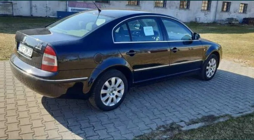 Škoda Superb 2.0 TDI

16 000 zł
