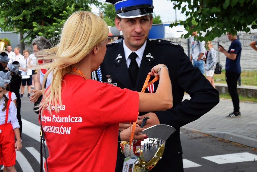 Olimpiada Dziecięcych Drużyn Pożarniczych 2019 w Wieruszowie. Parada uczestników [ZDJĘCIA, WIDEO]